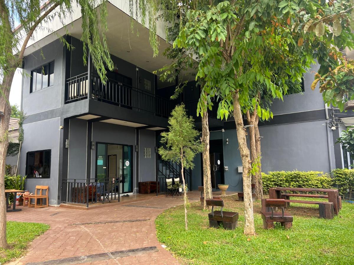 Kan Home Hotel Kanchanaburi City Exteriör bild