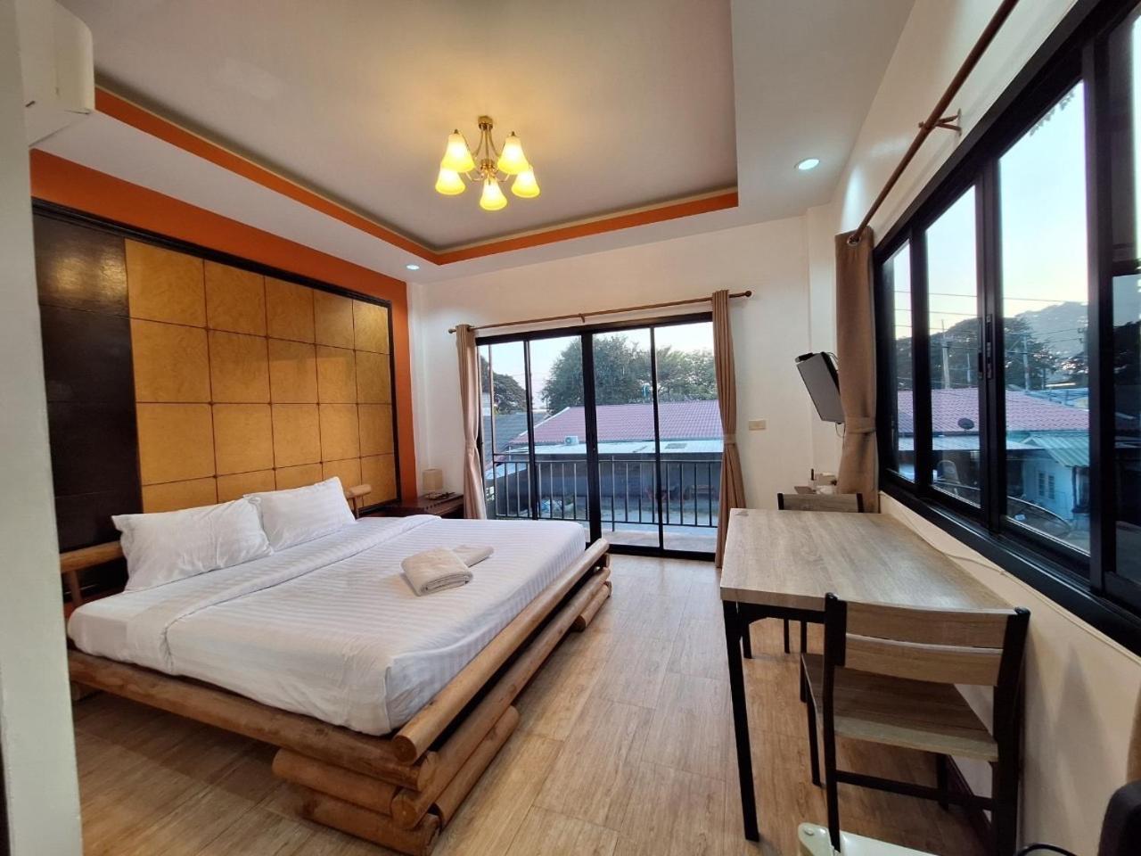 Kan Home Hotel Kanchanaburi City Exteriör bild