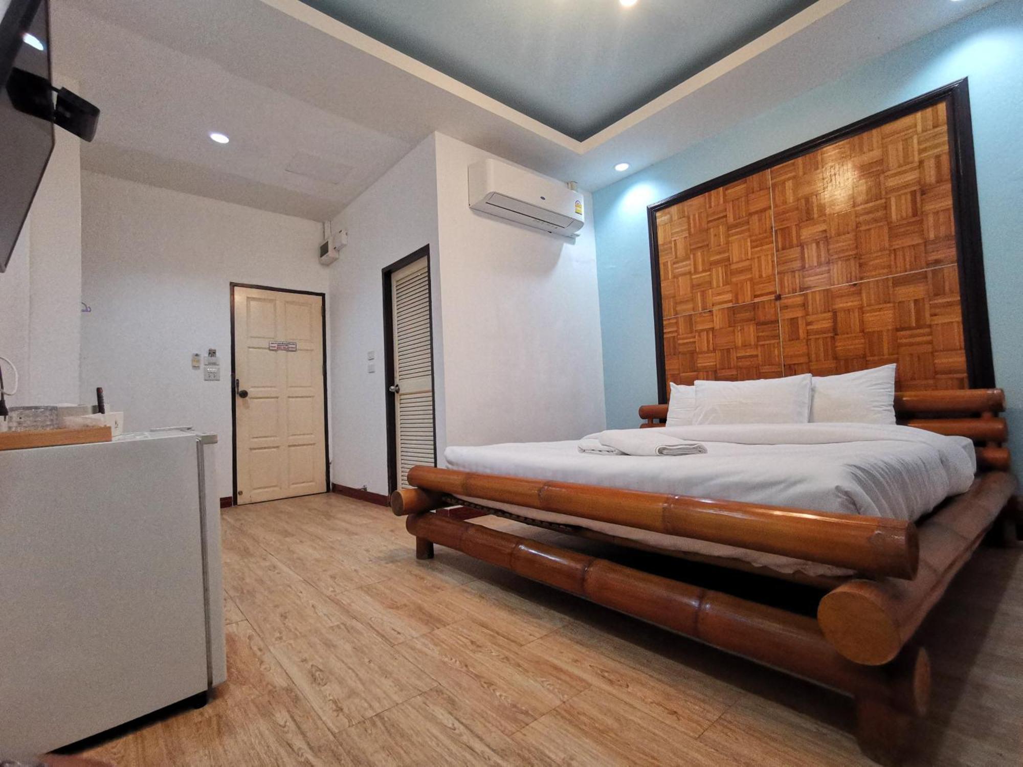 Kan Home Hotel Kanchanaburi City Exteriör bild