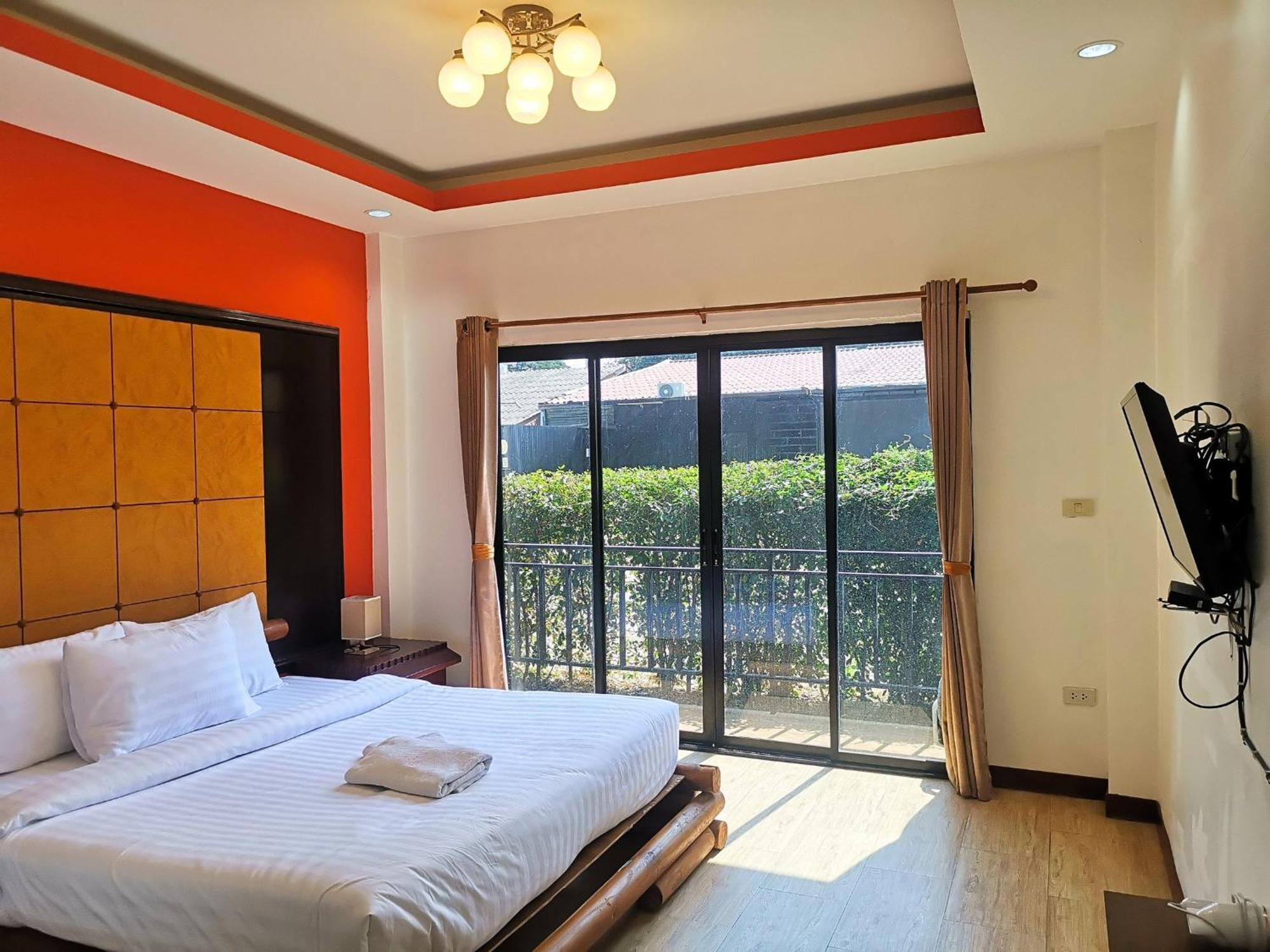 Kan Home Hotel Kanchanaburi City Exteriör bild