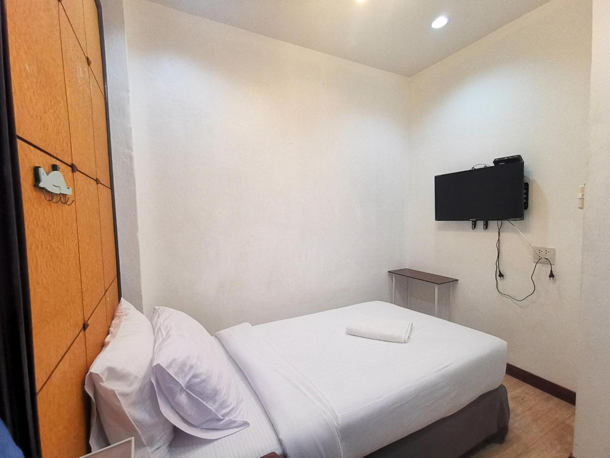 Kan Home Hotel Kanchanaburi City Exteriör bild